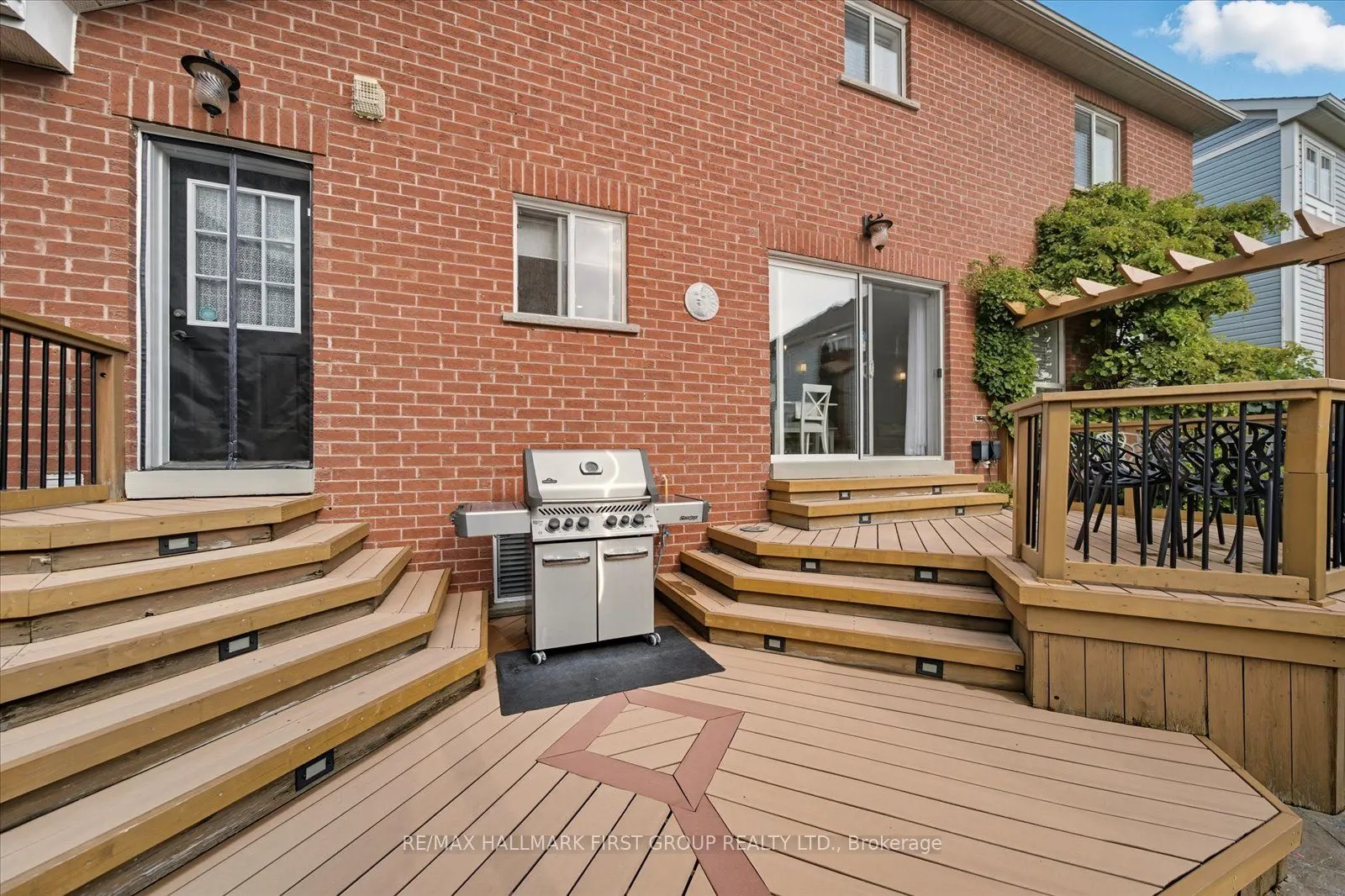 73 Hoile Drive