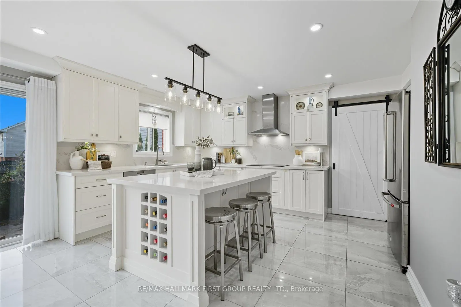 73 Hoile Drive