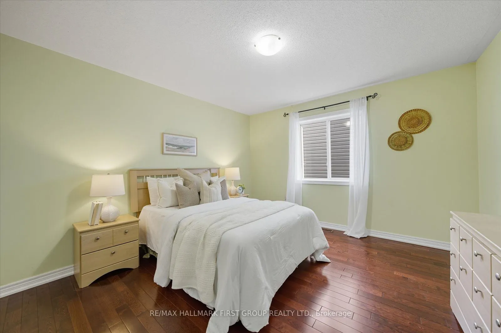 73 Hoile Drive