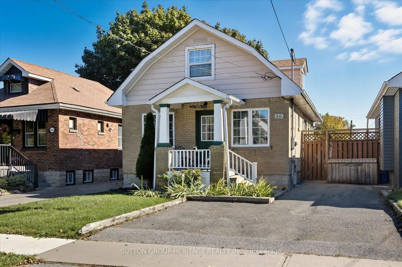 179 Oshawa Boulevard N