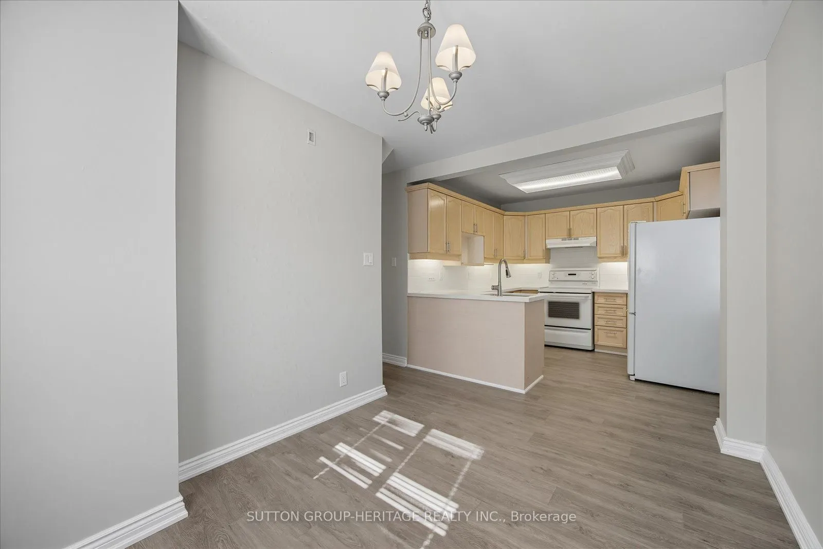 179 Oshawa Boulevard N