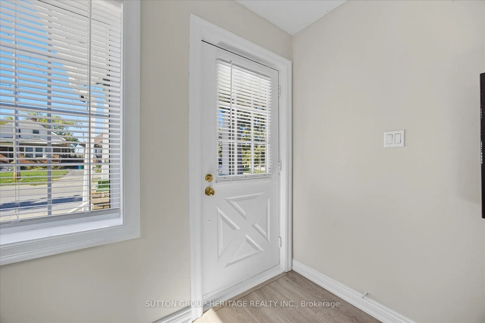 179 Oshawa Boulevard N