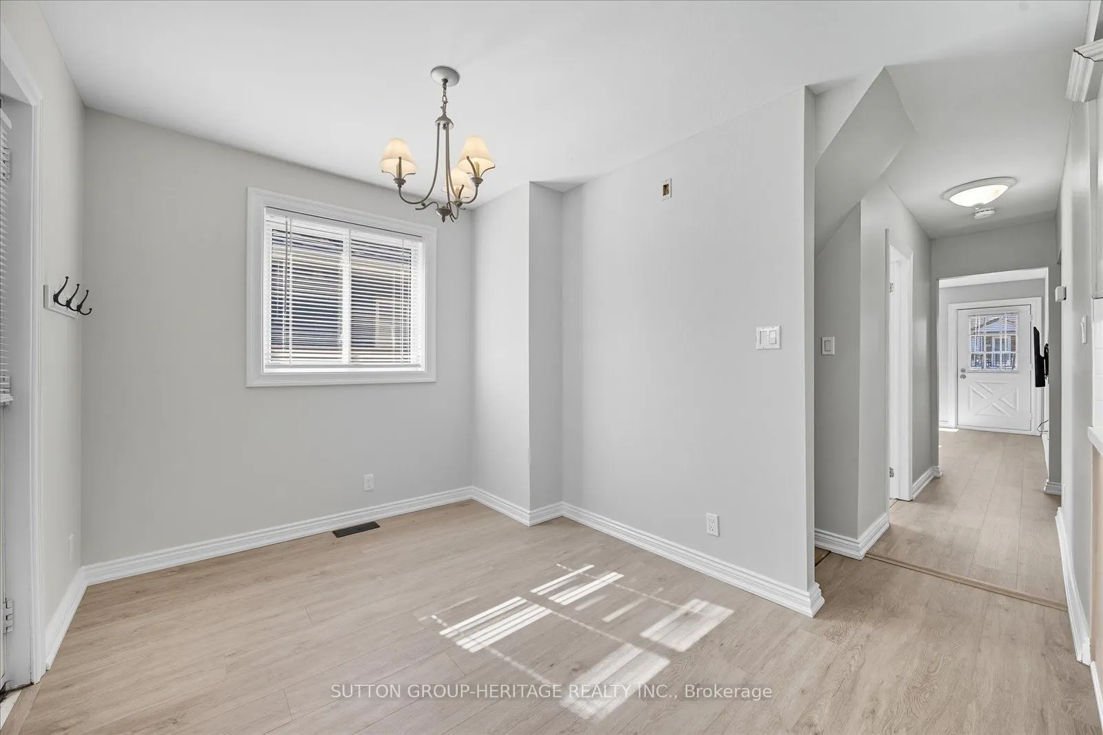 179 Oshawa Boulevard N