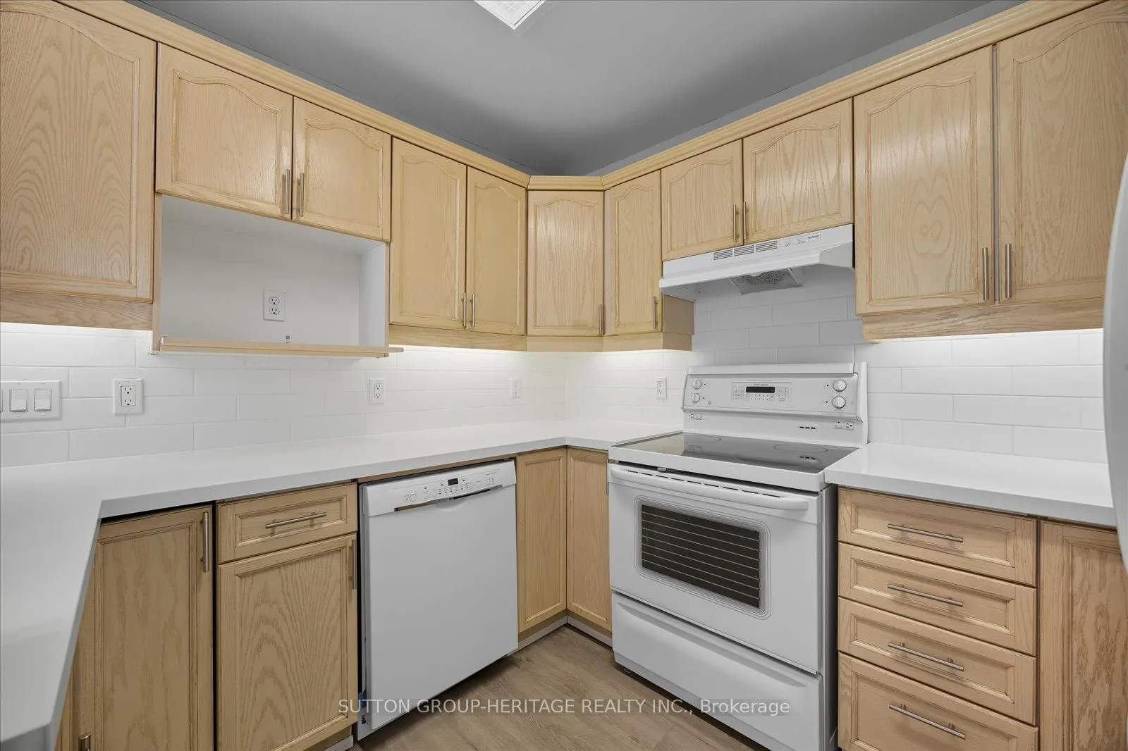 179 Oshawa Boulevard N