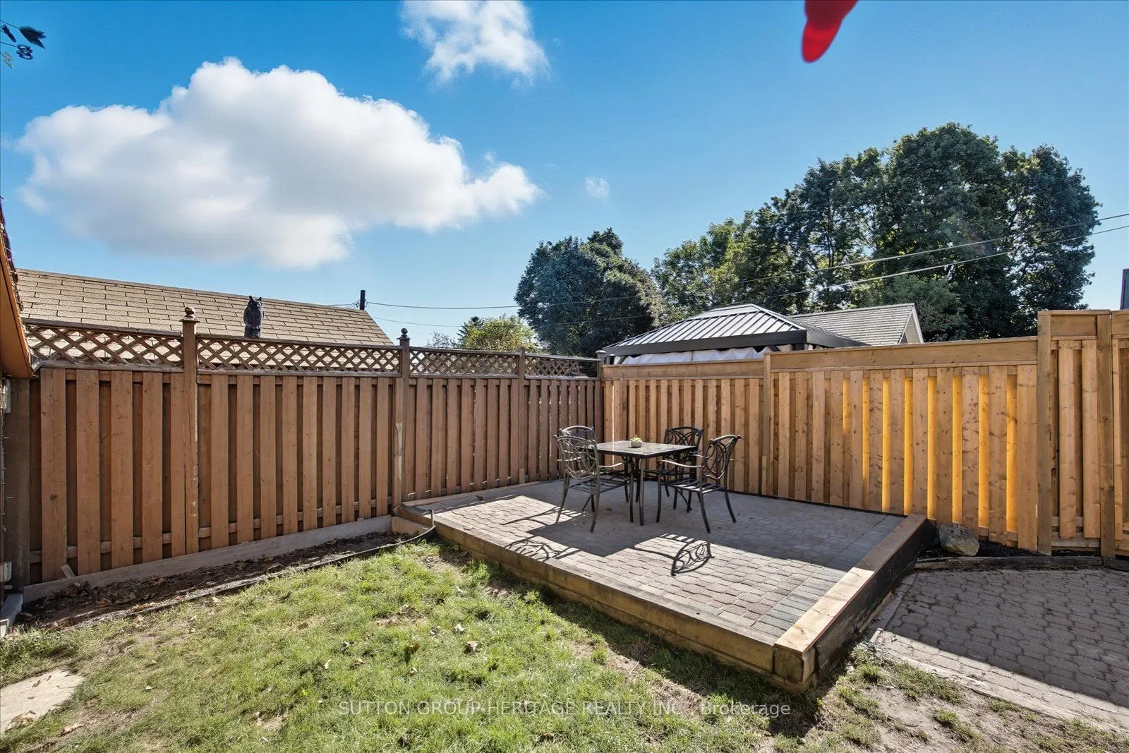 179 Oshawa Boulevard N
