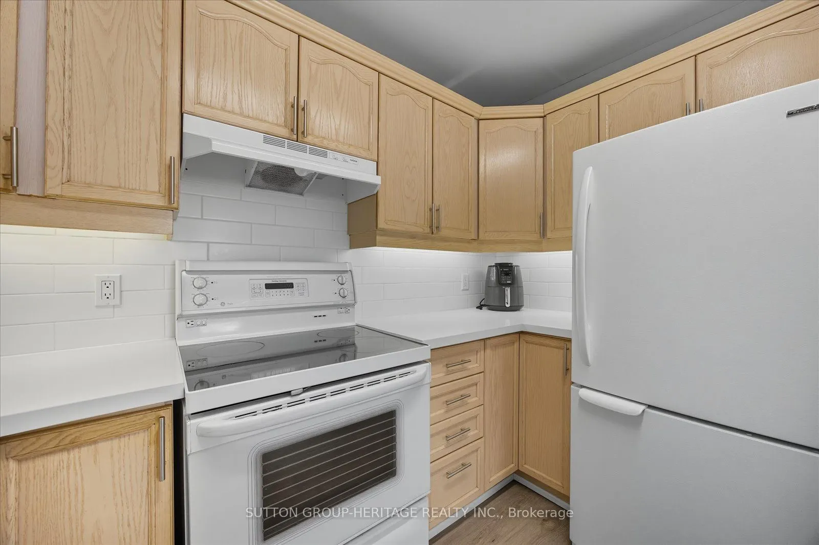 179 Oshawa Boulevard N