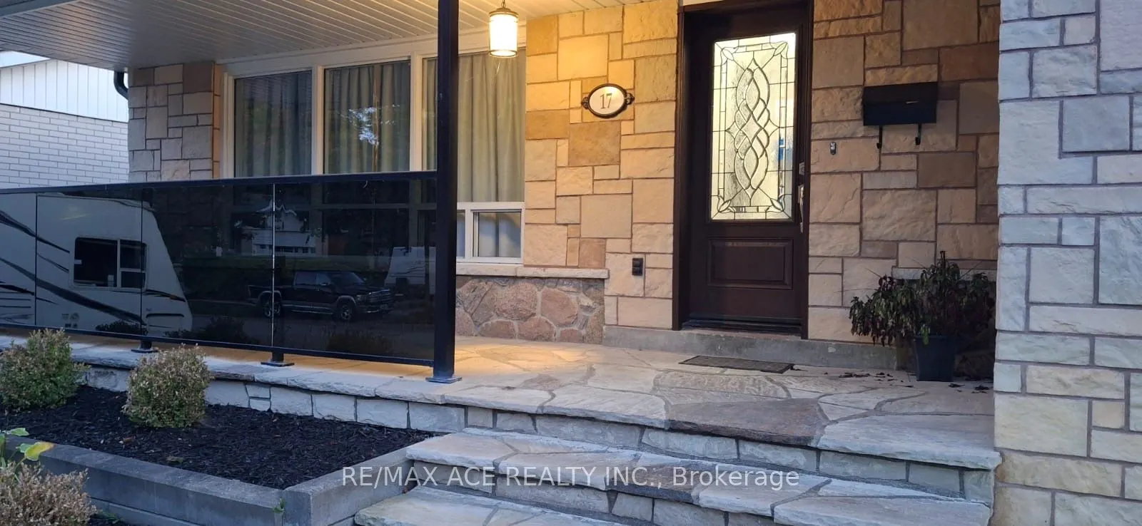 17 Janellan Terrace