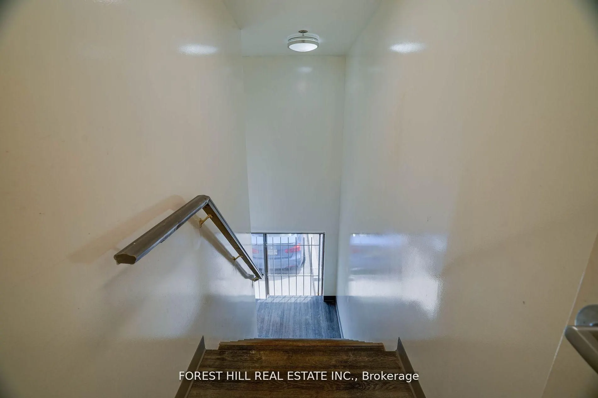 110 Silver Star Boulevard, #105