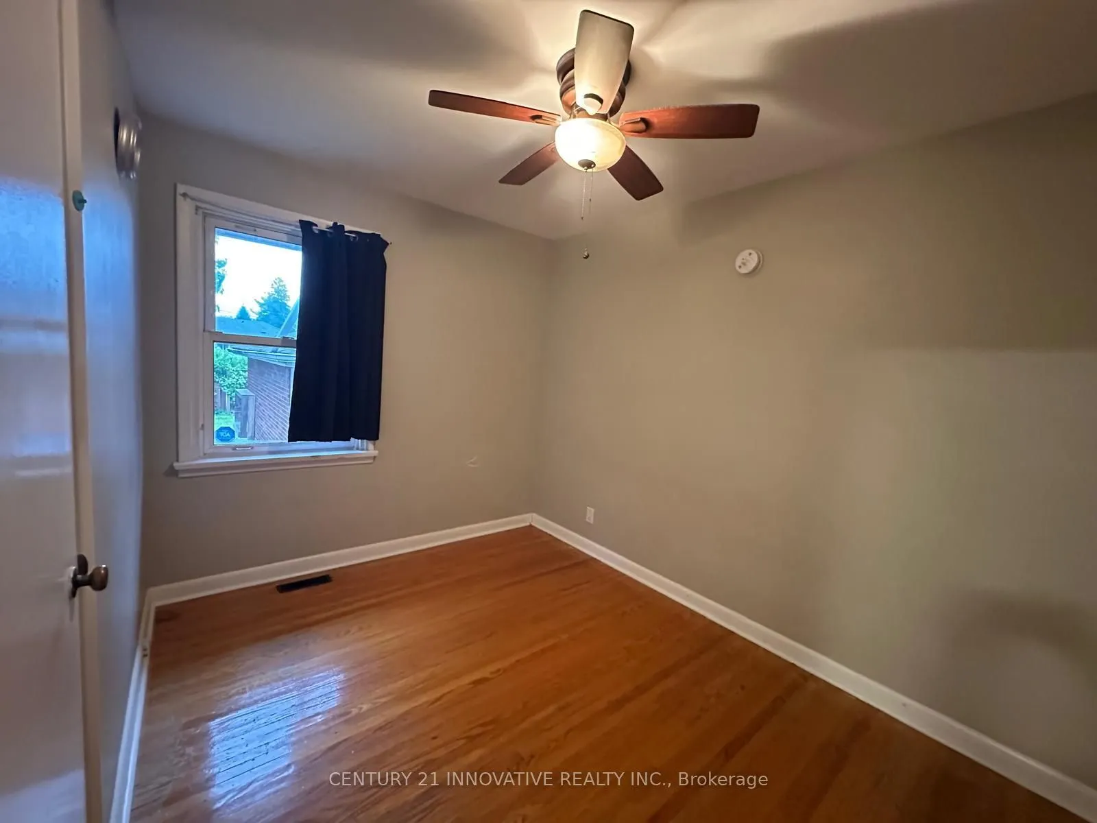 491 Fairlawn Street N