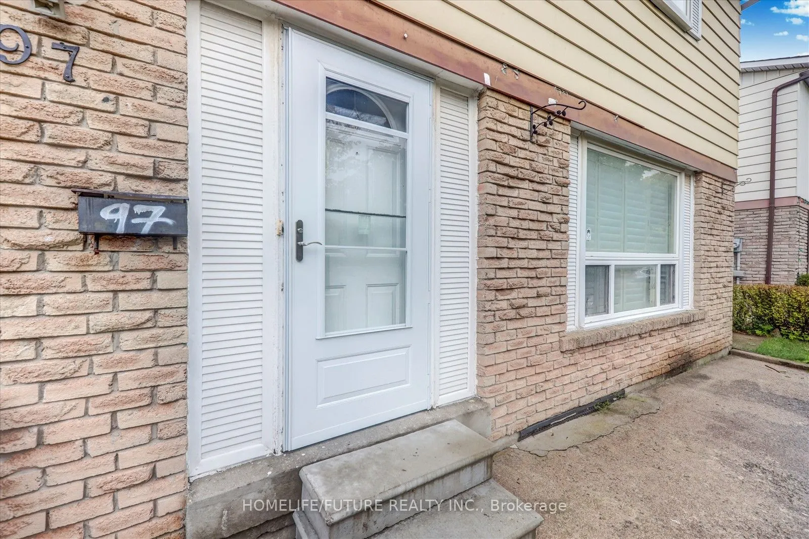 97 Dunsfold Drive