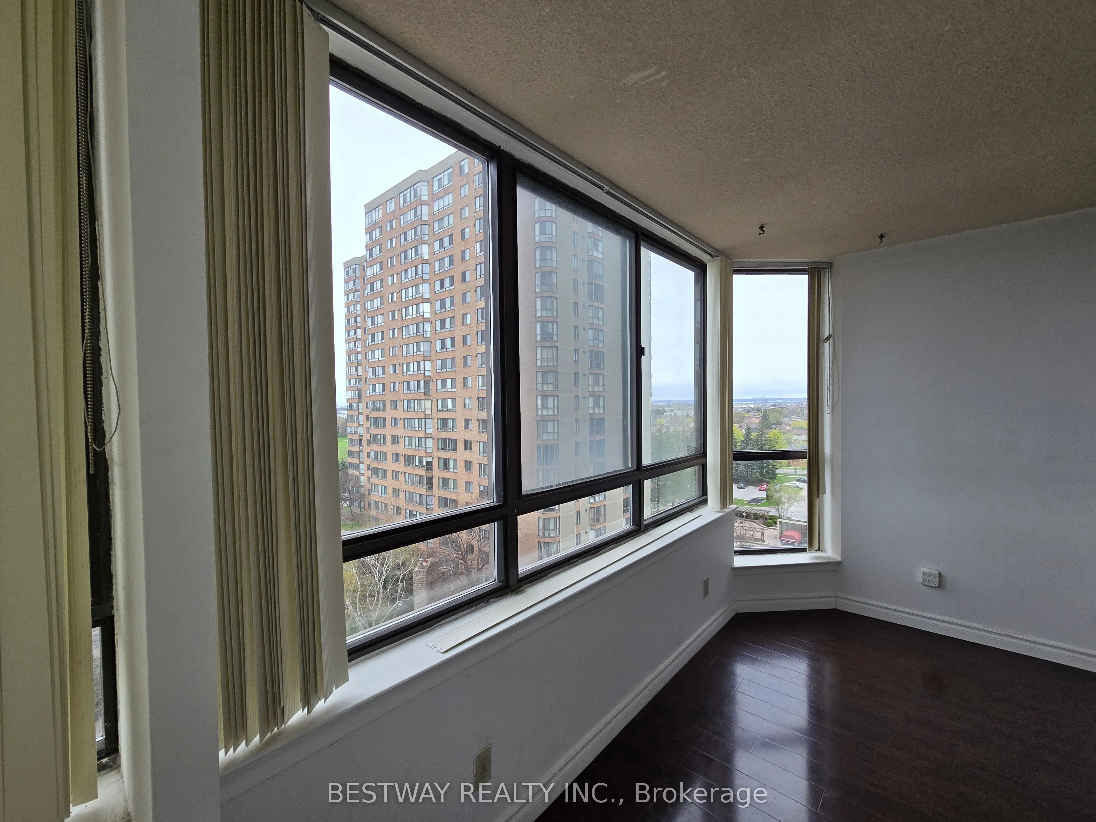75 Bamburgh Circle, #928