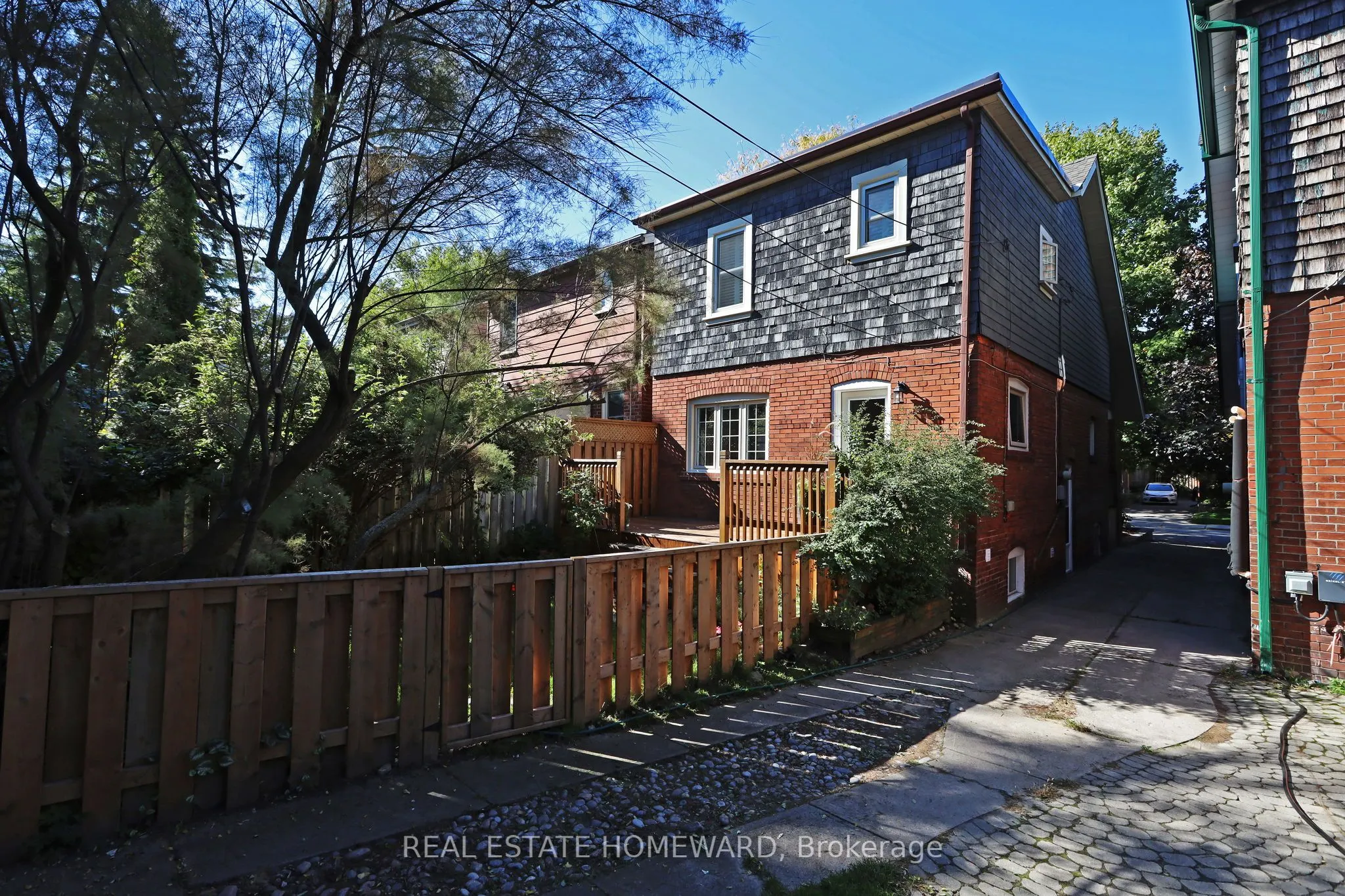 7 Bingham Avenue