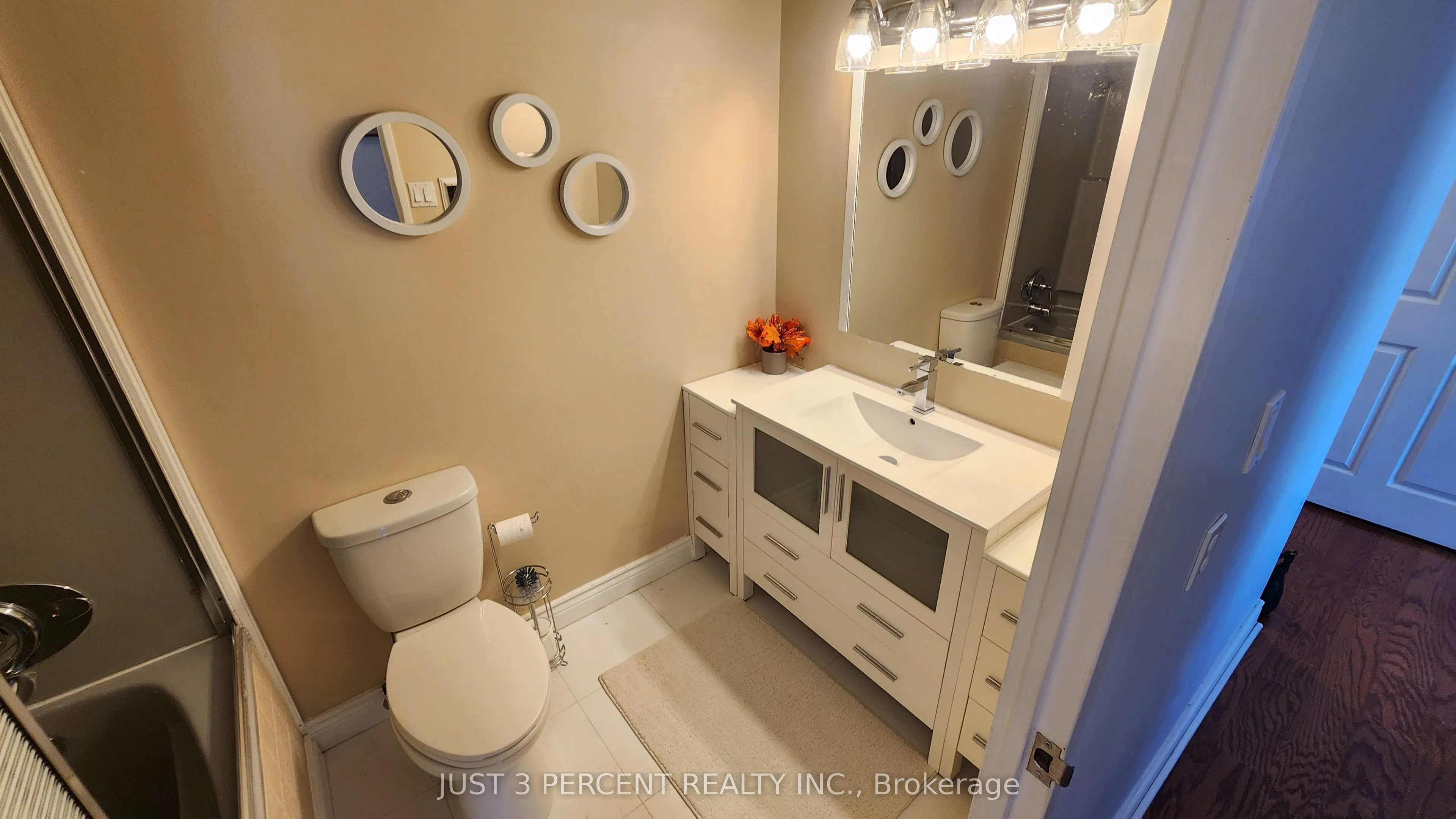 55 William Street E, #505