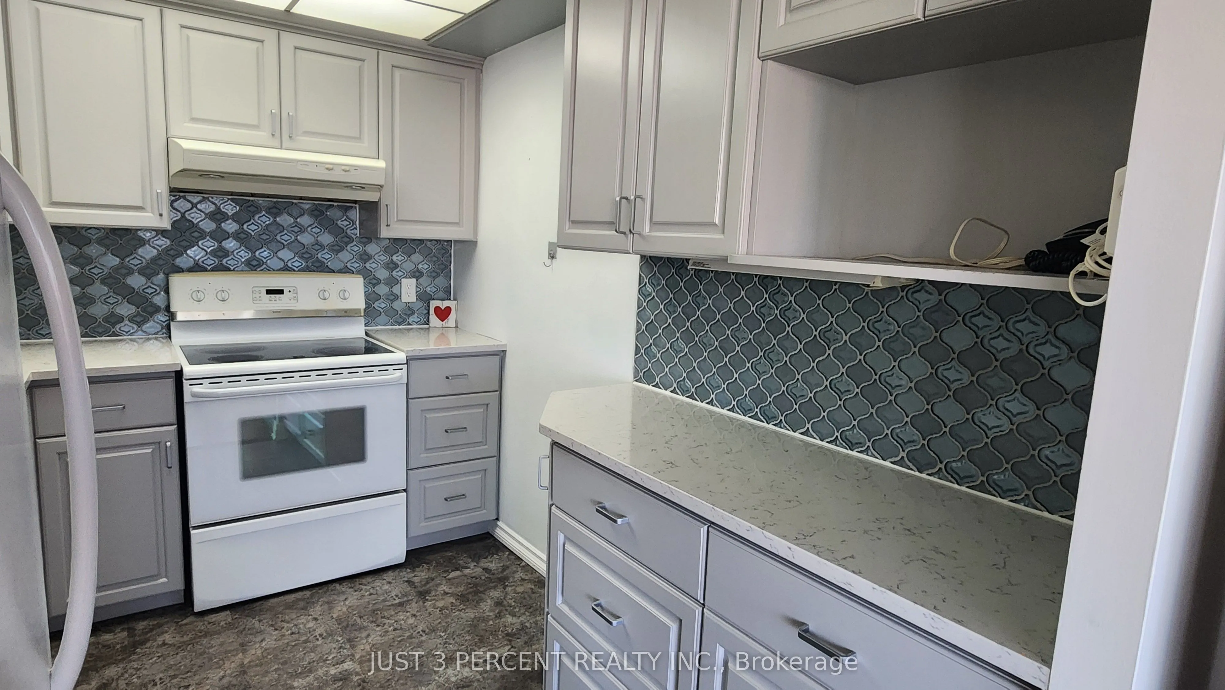 55 William Street E, #505