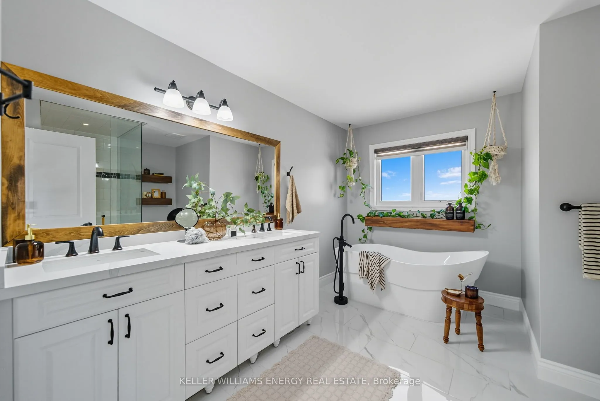 192 Varcoe Road