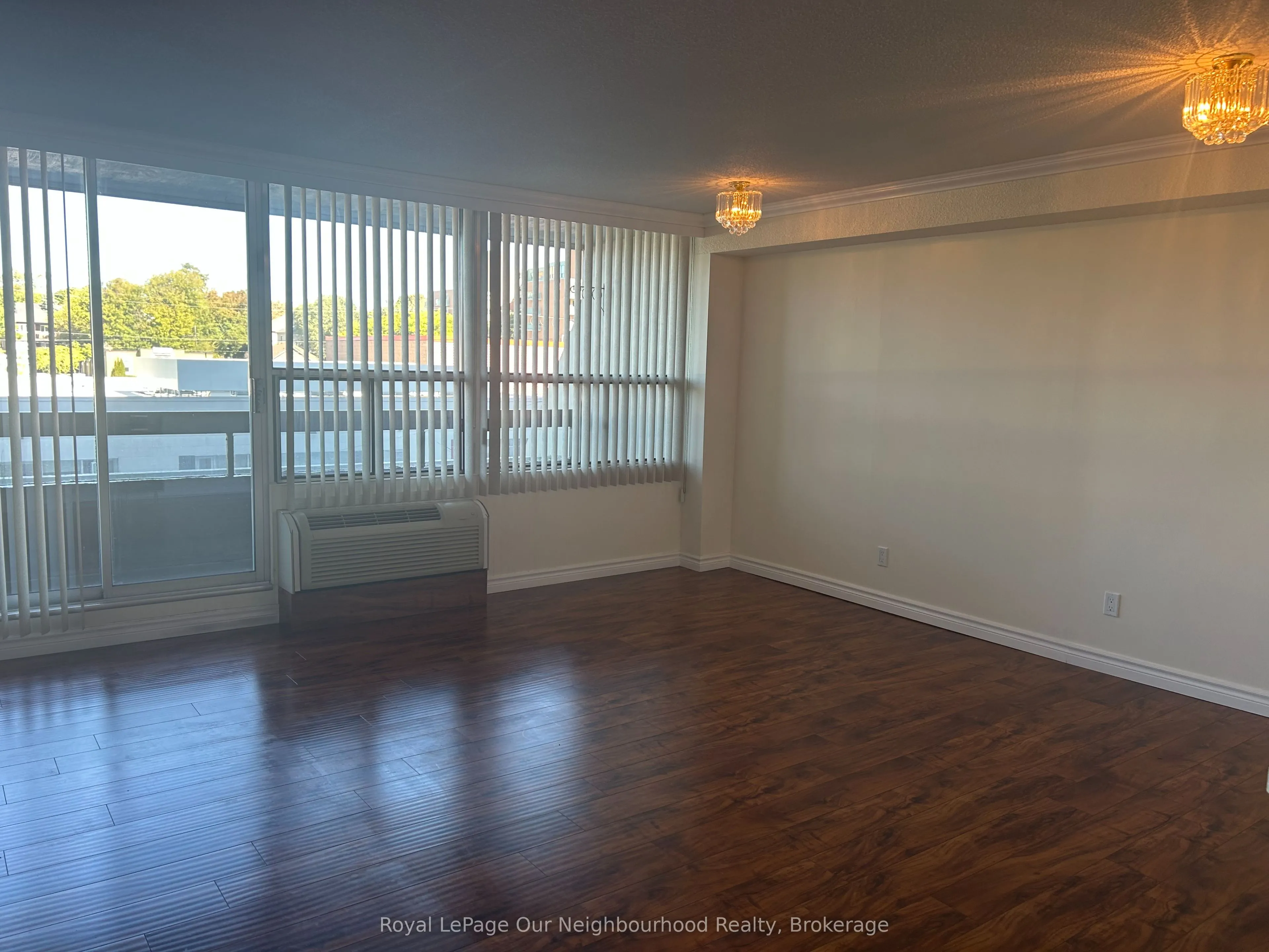 55 William Street E, #310