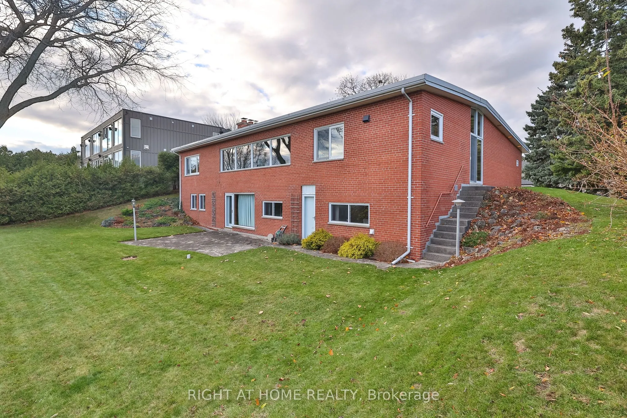 59 Hill Crescent