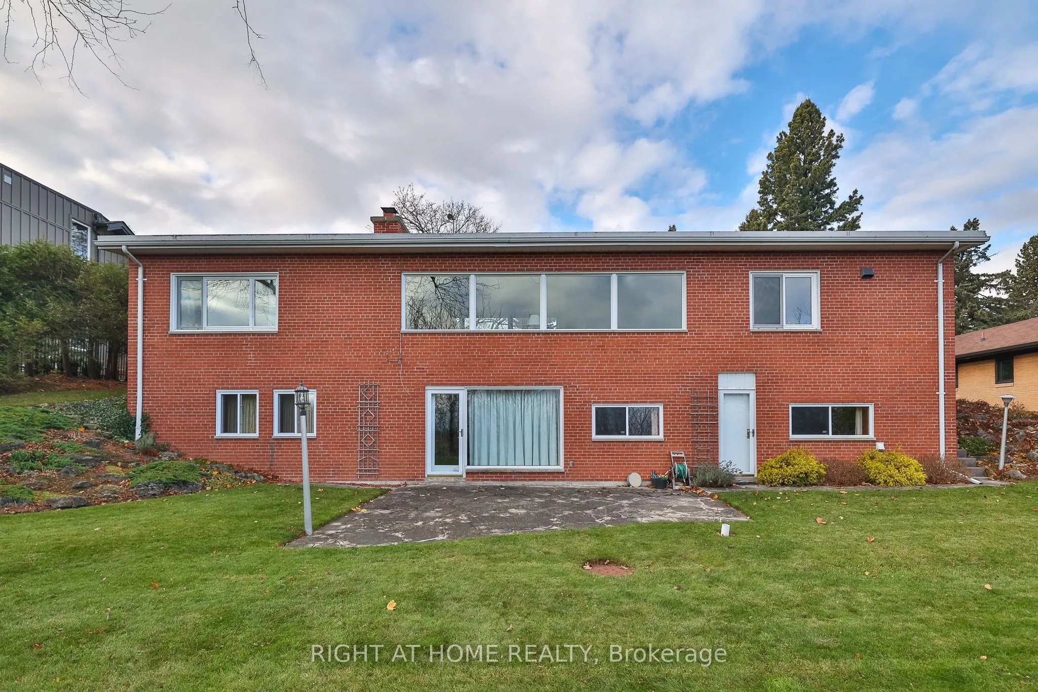 59 Hill Crescent
