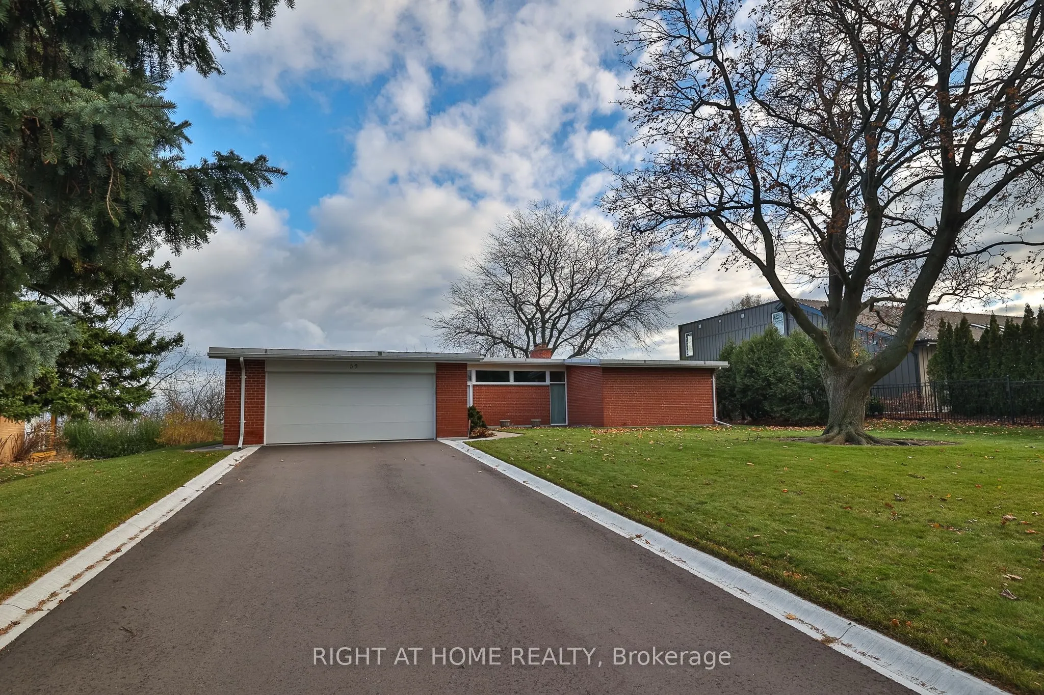 59 Hill Crescent