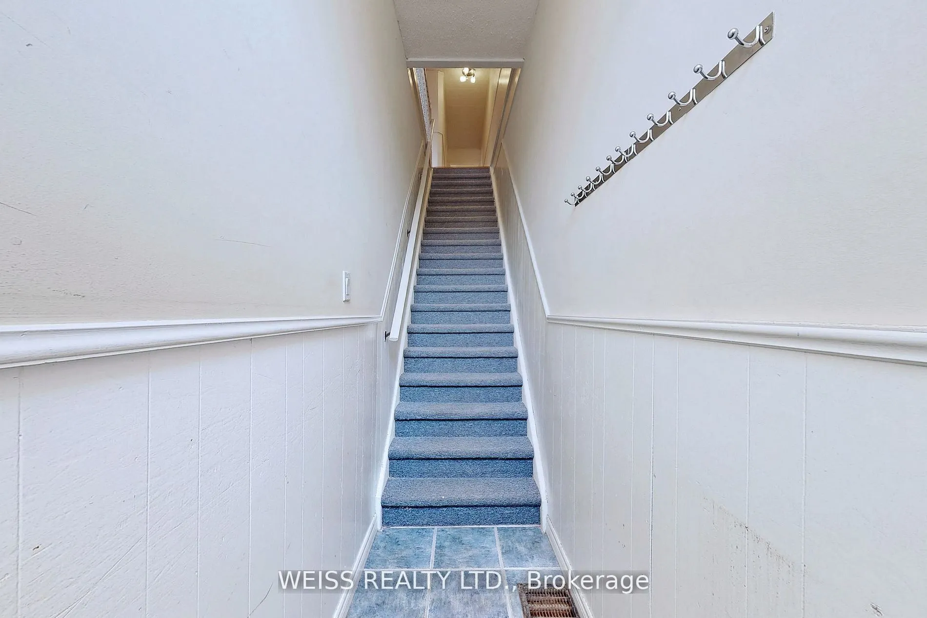 2468 Danforth Avenue, #Upper