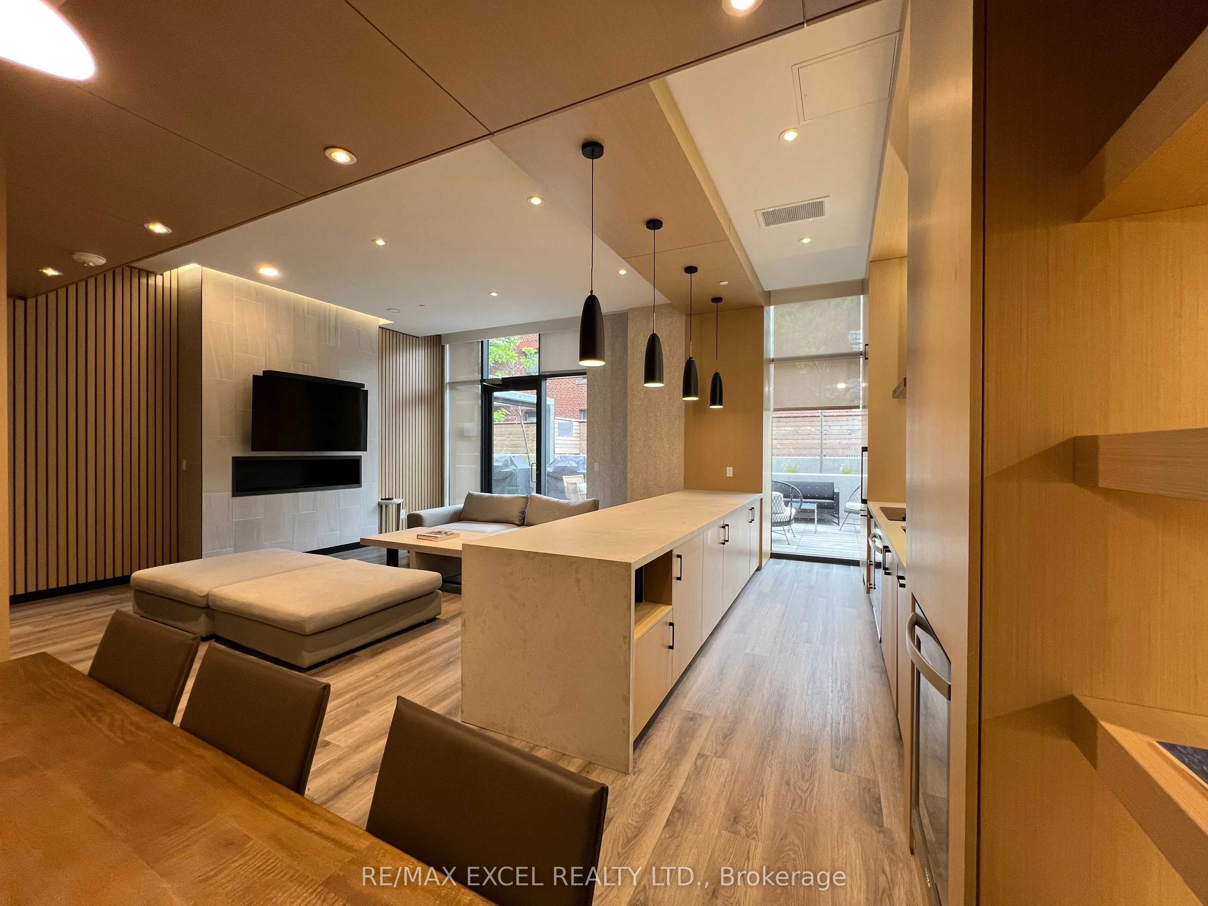2369 Danforth Avenue, #215