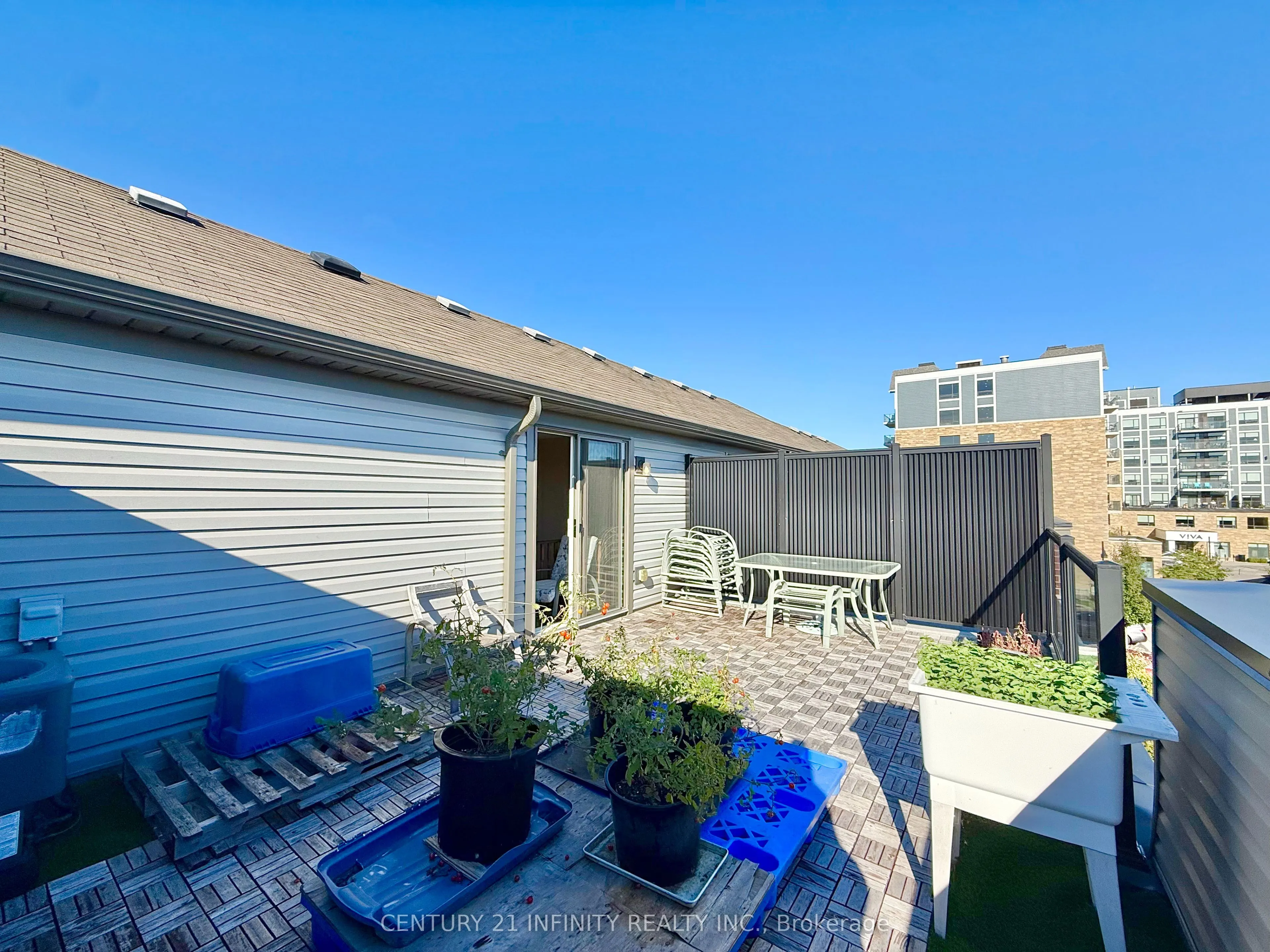 94 Longshore Way, #1
