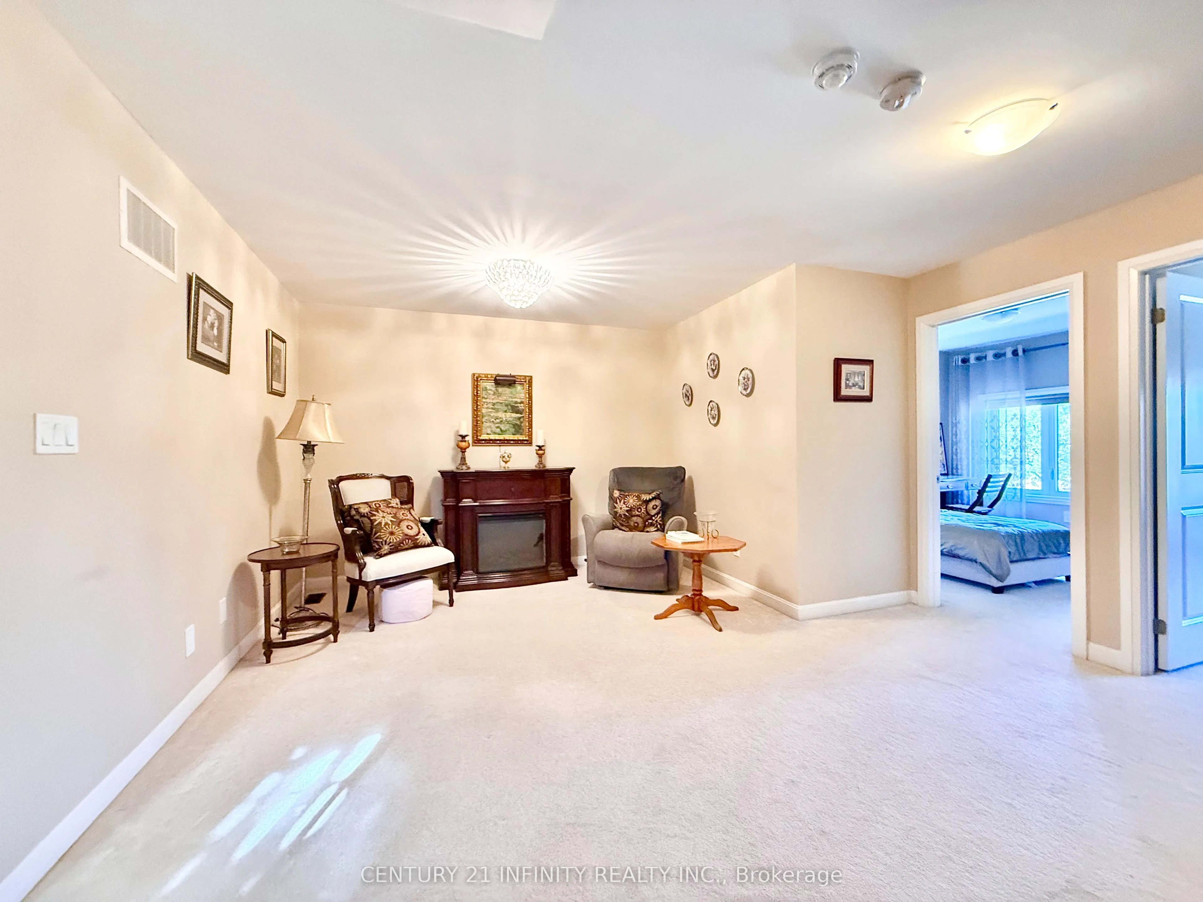 94 Longshore Way, #1