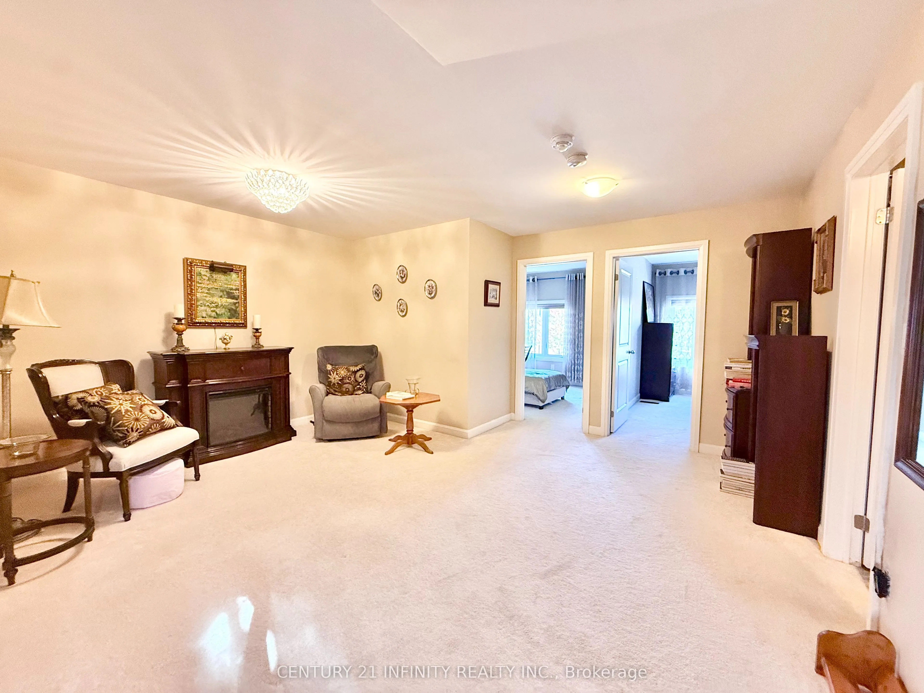 94 Longshore Way, #1
