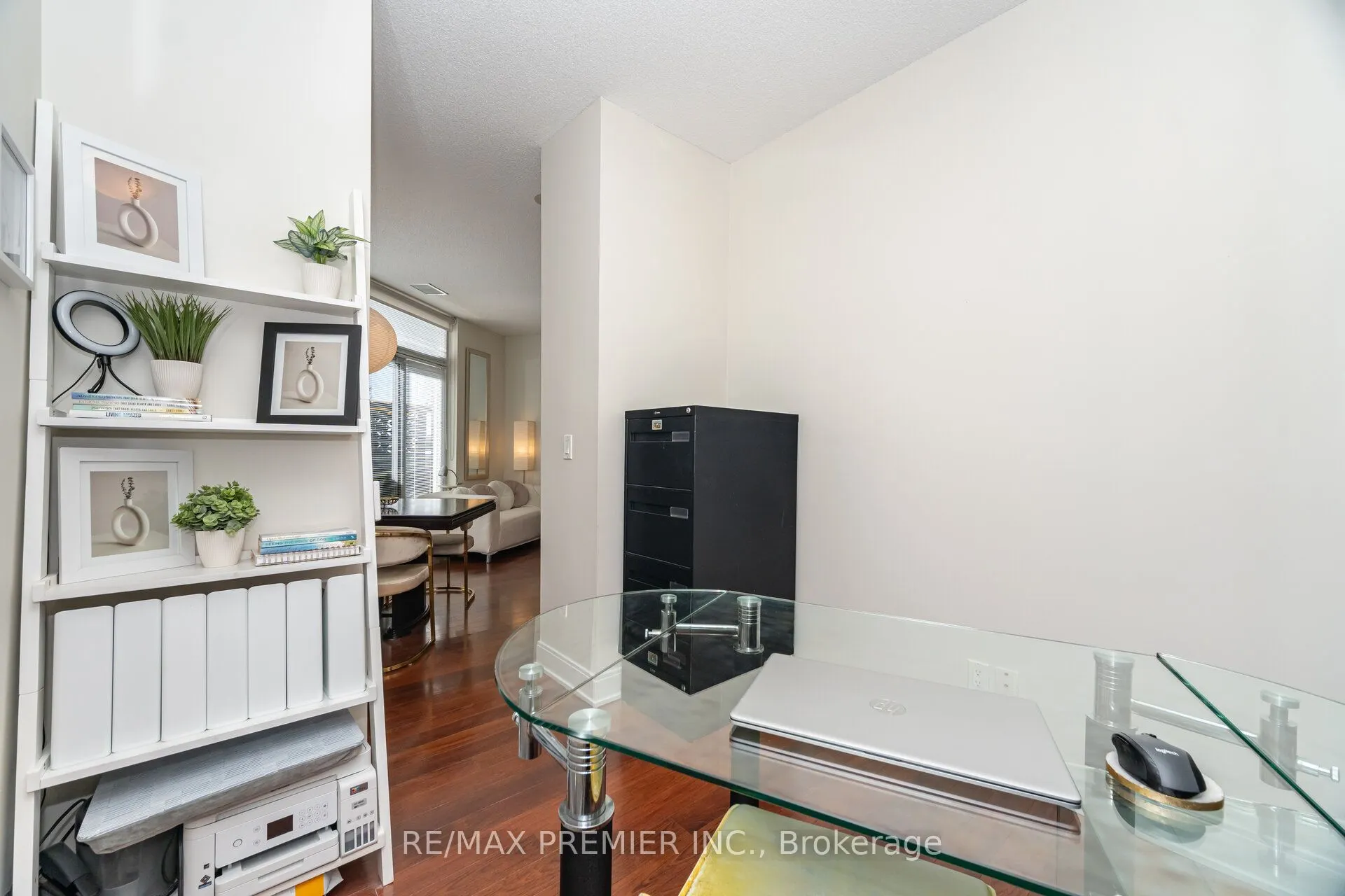 135 Village Green Square, #318