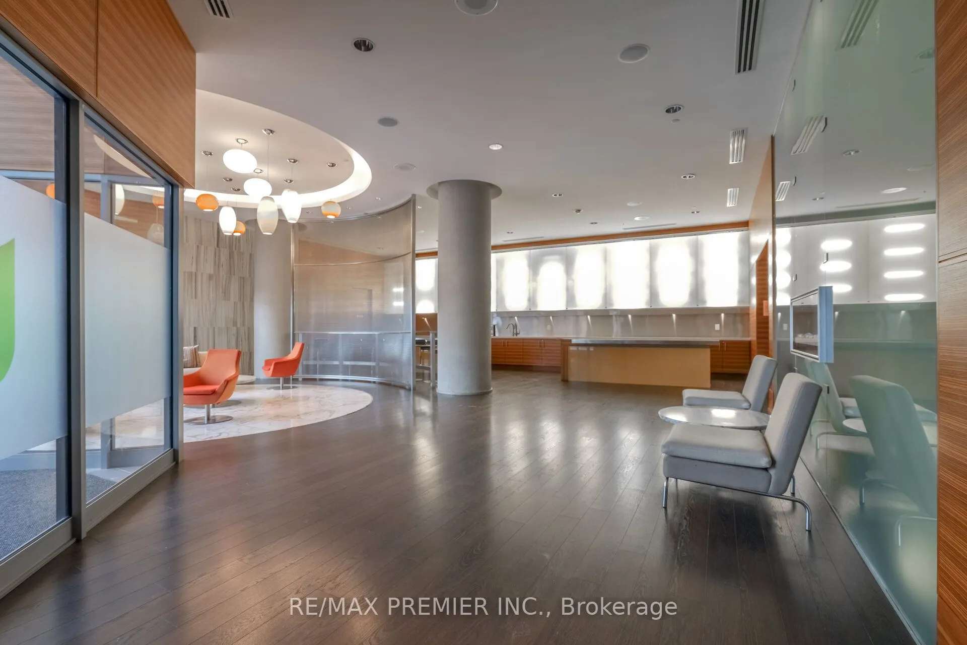135 Village Green Square, #318