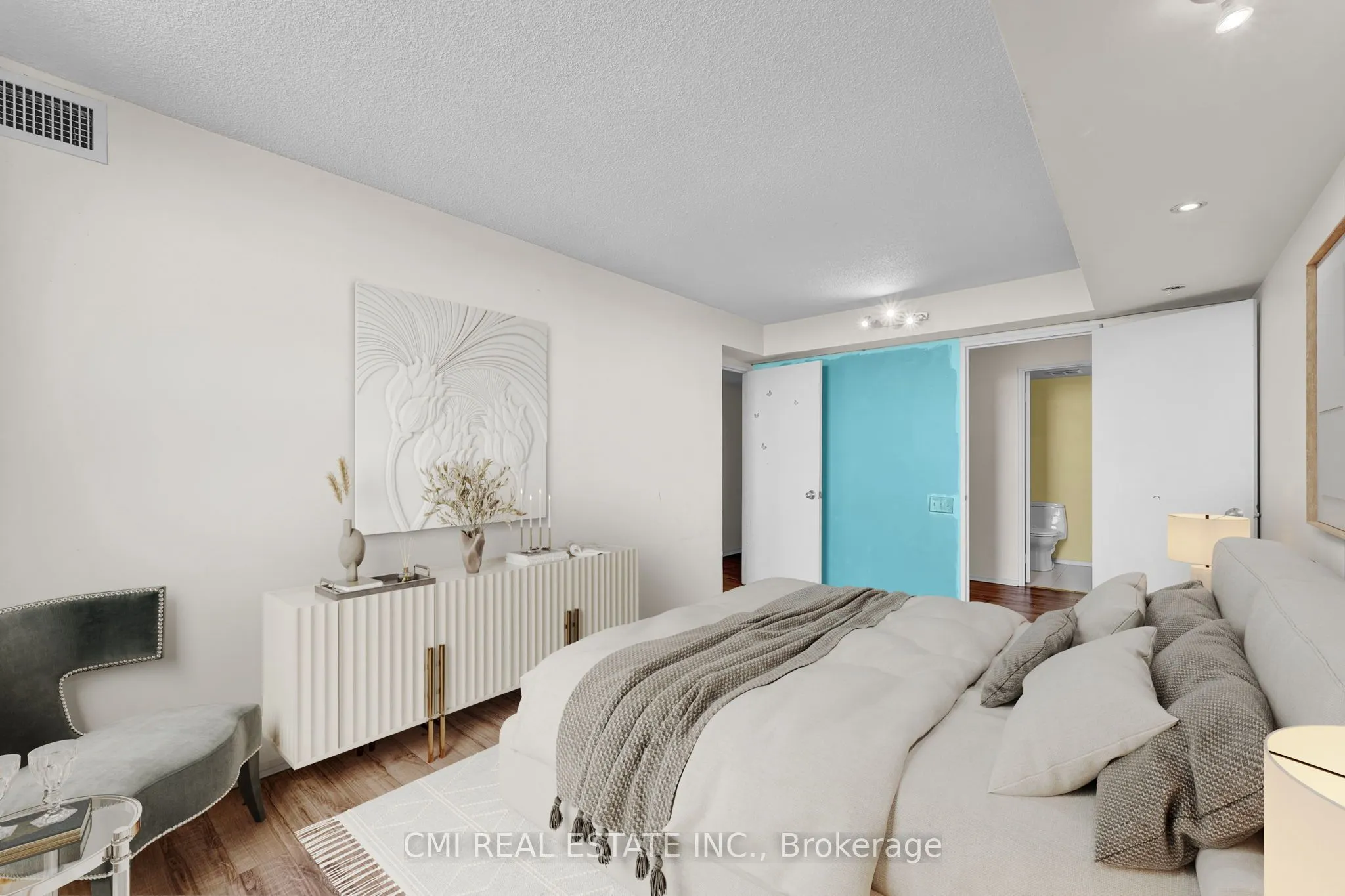 2466 Eglinton Avenue E, #1510