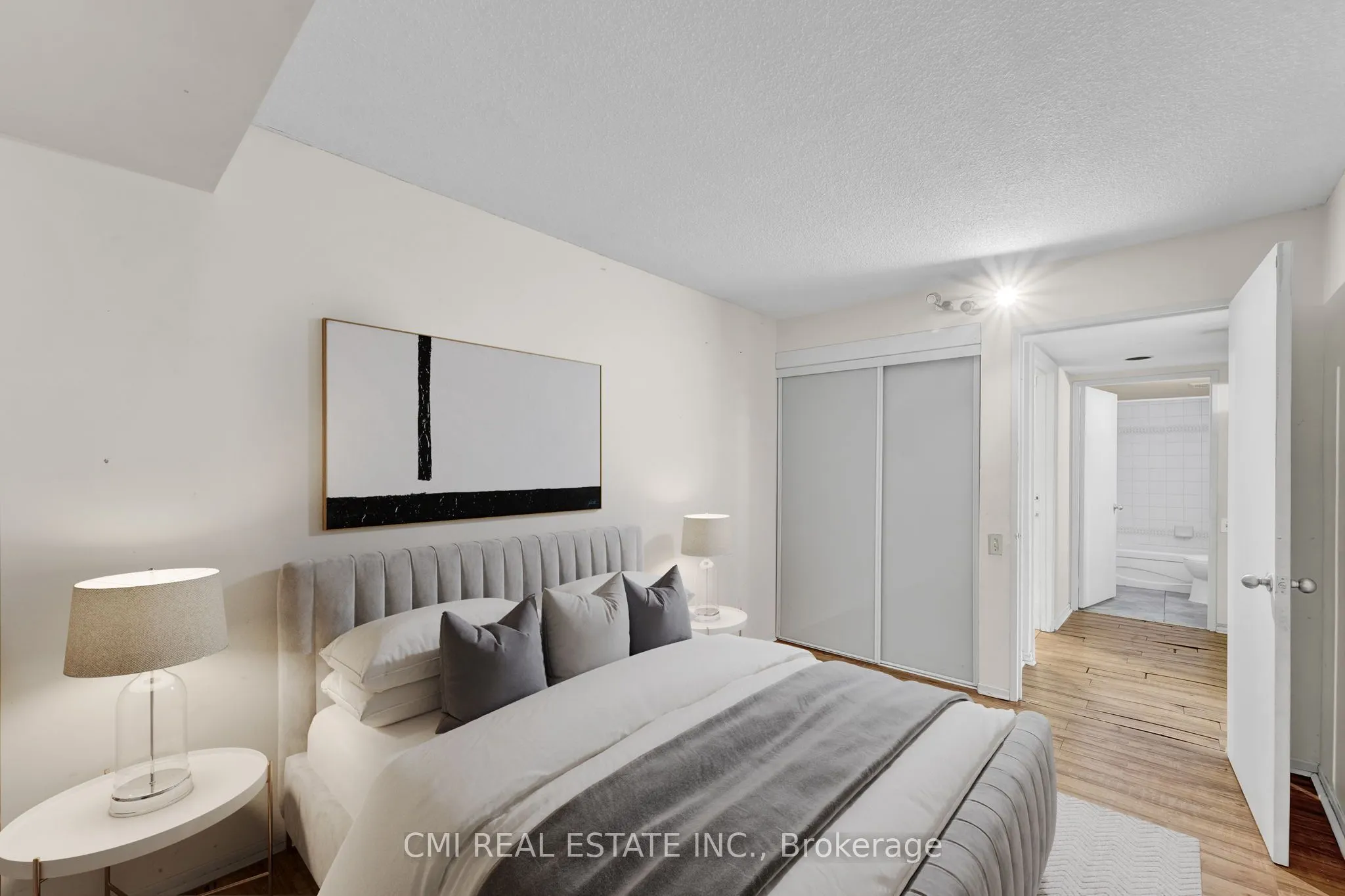 2466 Eglinton Avenue E, #1510