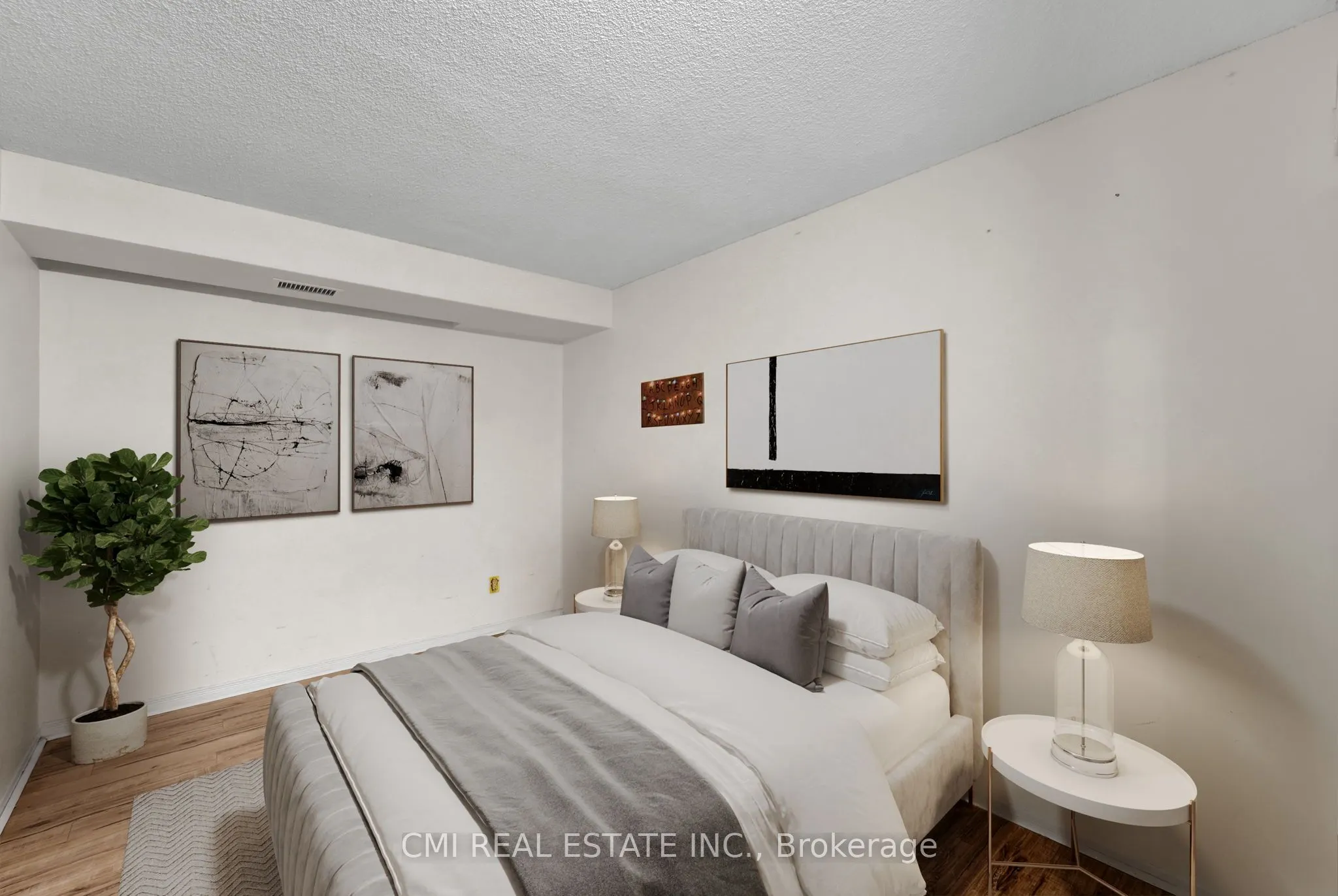 2466 Eglinton Avenue E, #1510