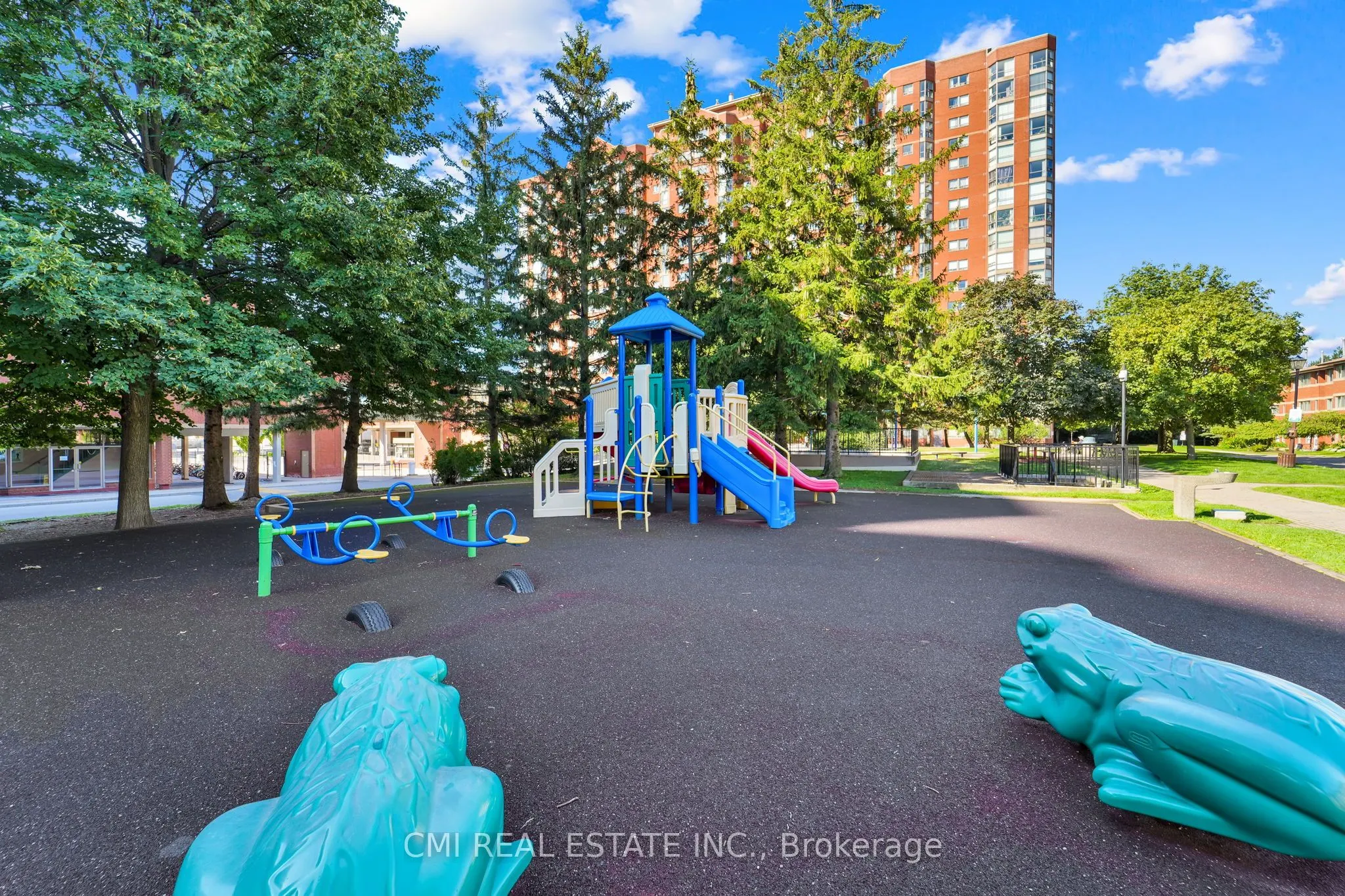 2466 Eglinton Avenue E, #1510