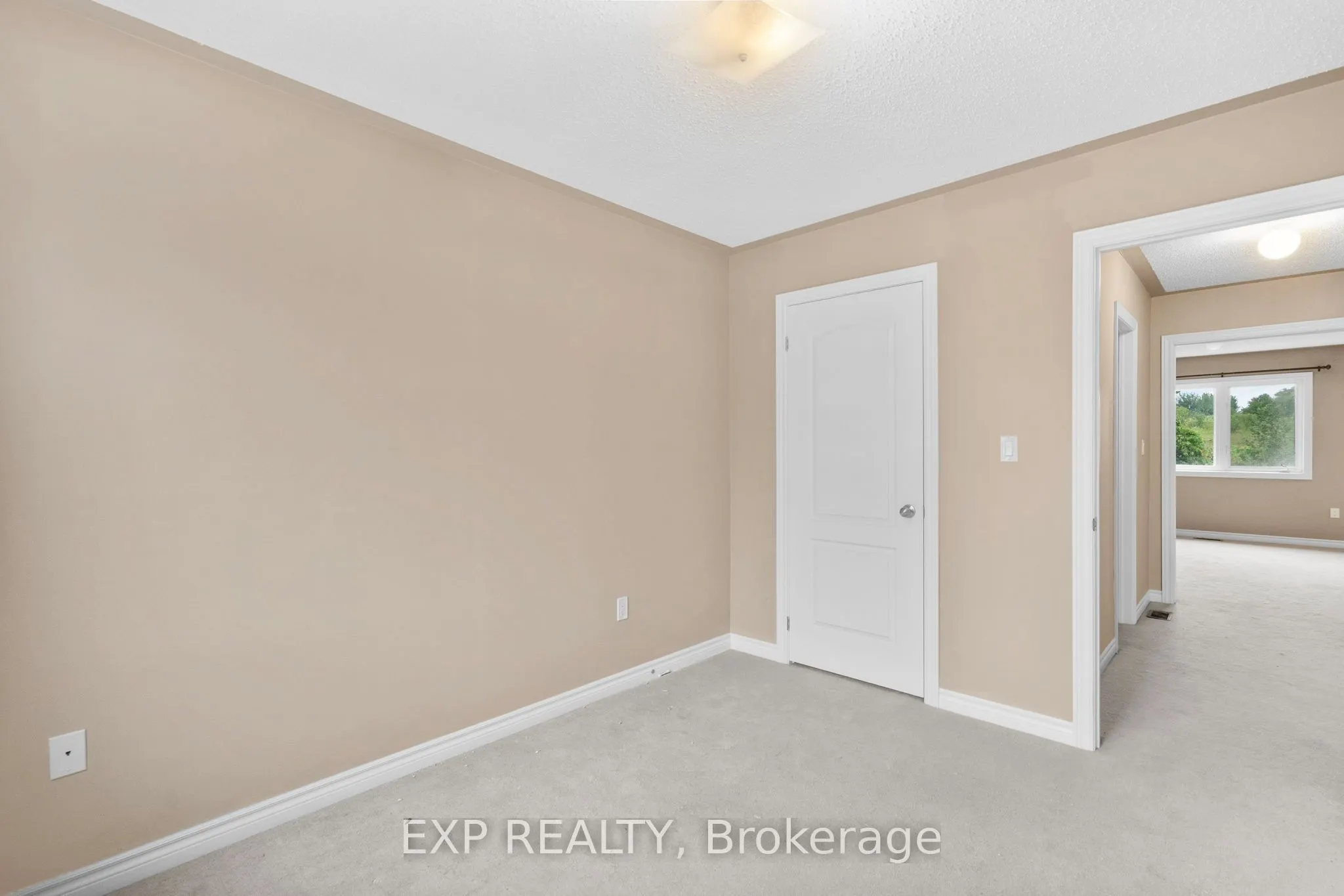 715 Grandview Street N, #19