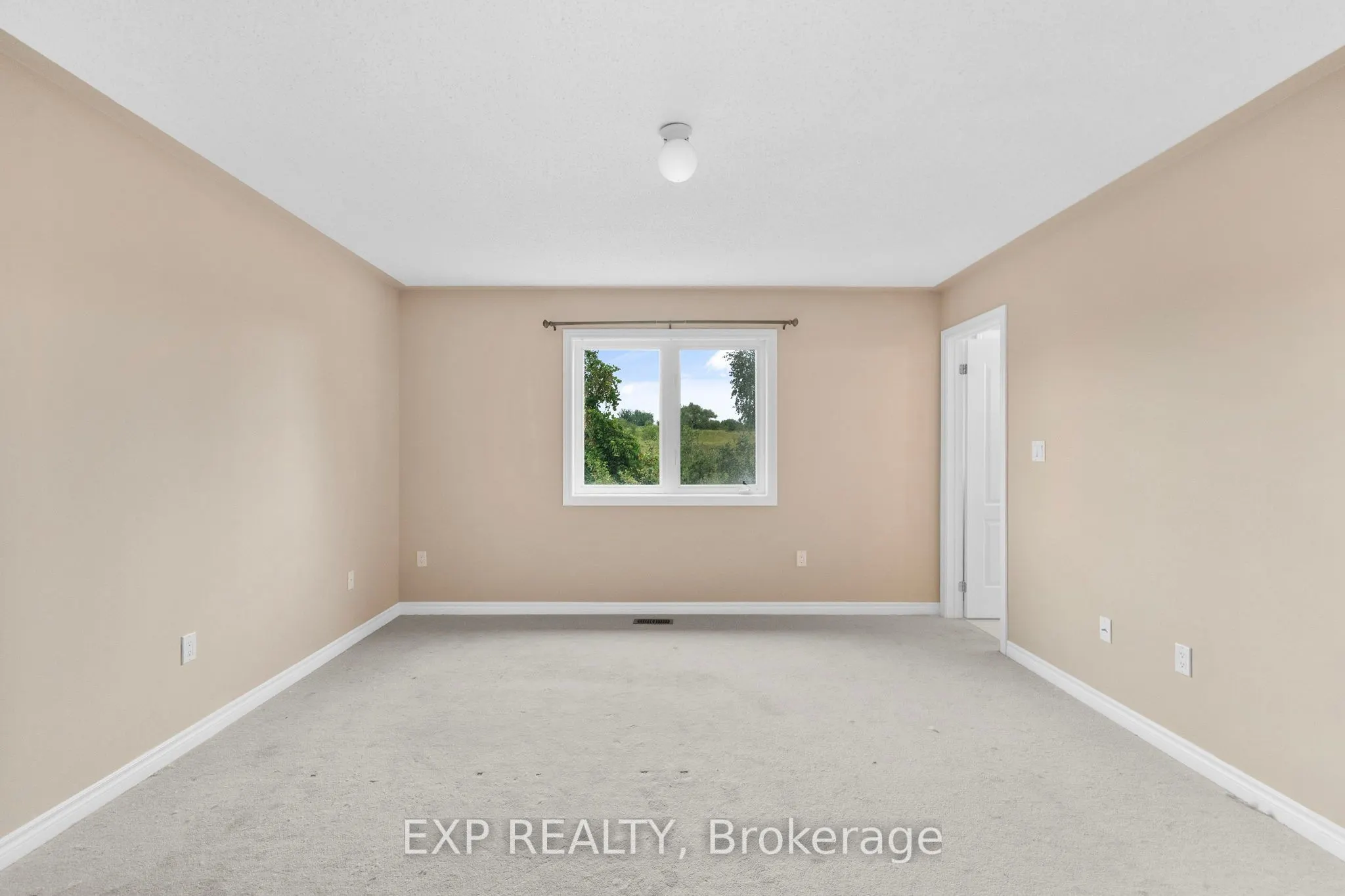 715 Grandview Street N, #19