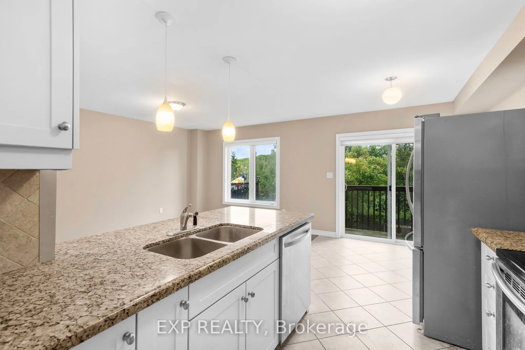 715 Grandview Street N, #19