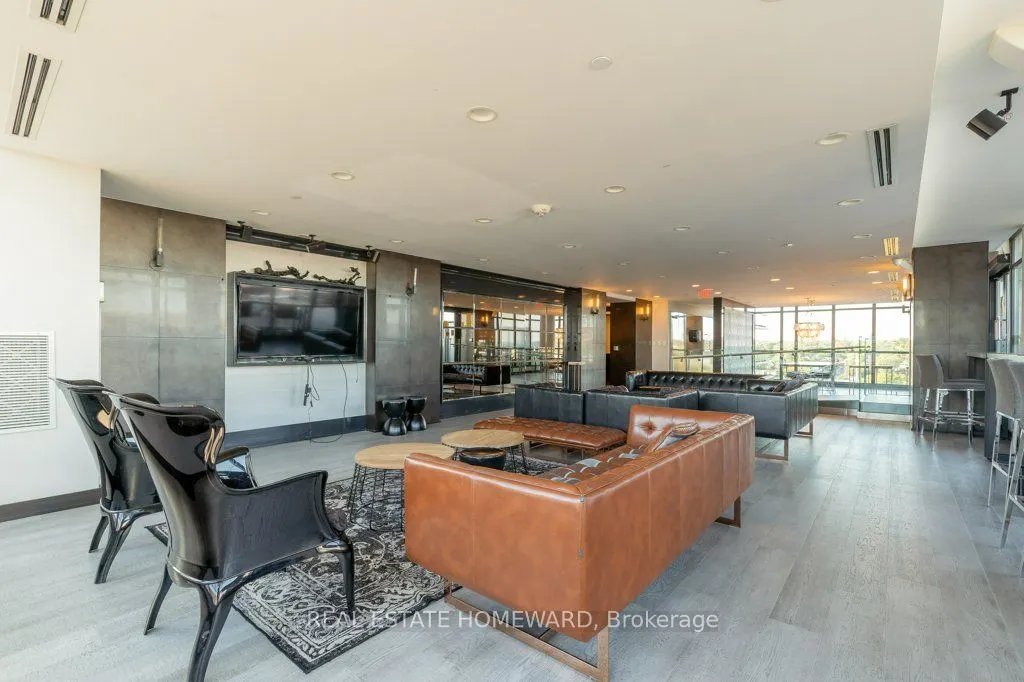 1190 Dundas Street E, #809