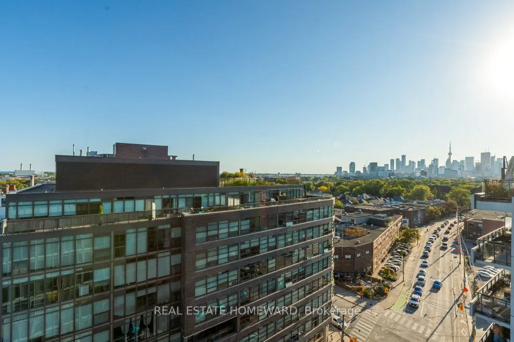 1190 Dundas Street E, #809