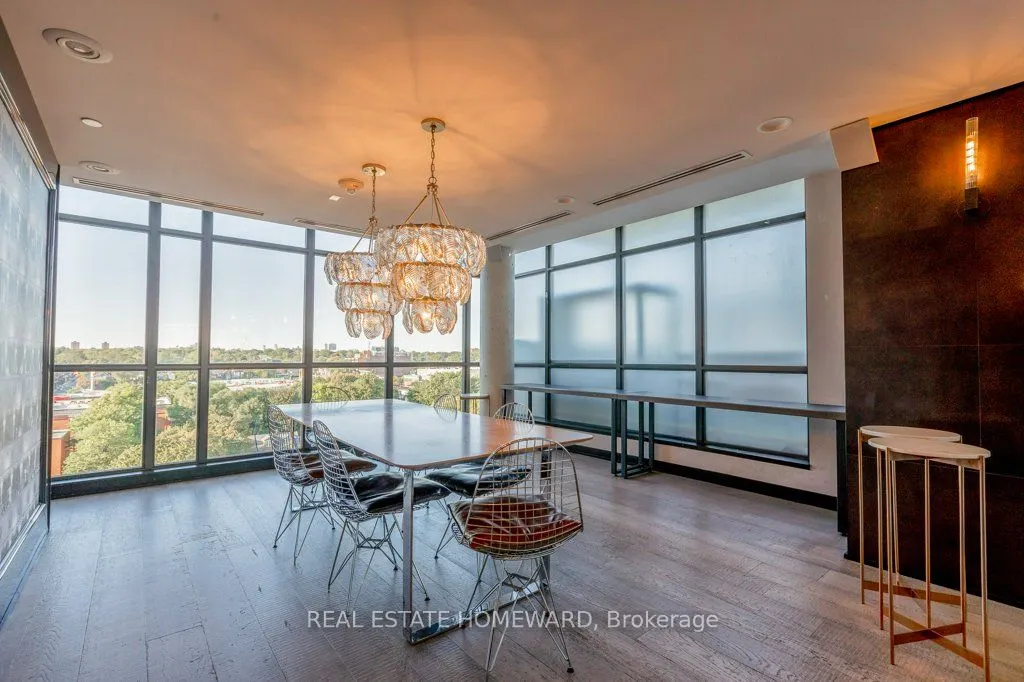 1190 Dundas Street E, #809