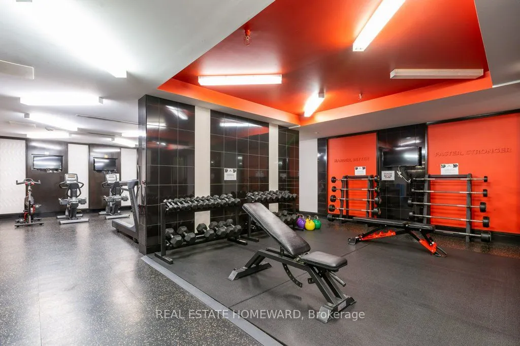 1190 Dundas Street E, #809