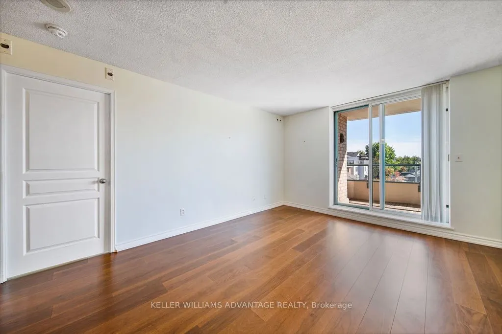 1829 Queen Street E, #317