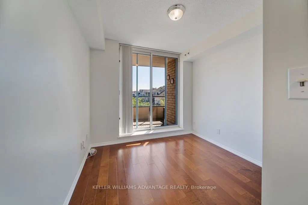1829 Queen Street E, #317