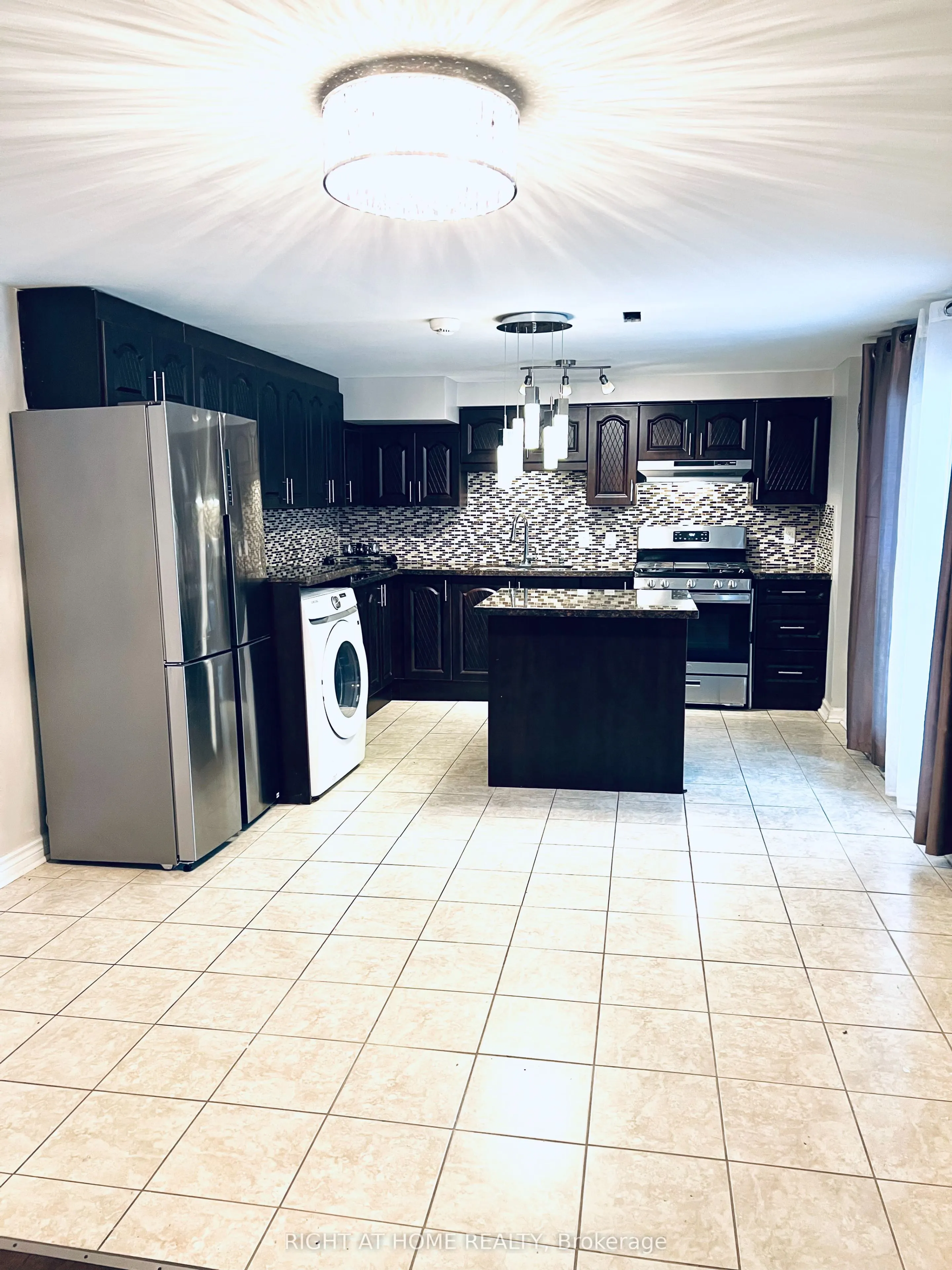28 Hawkstone Crescent, #bsmt