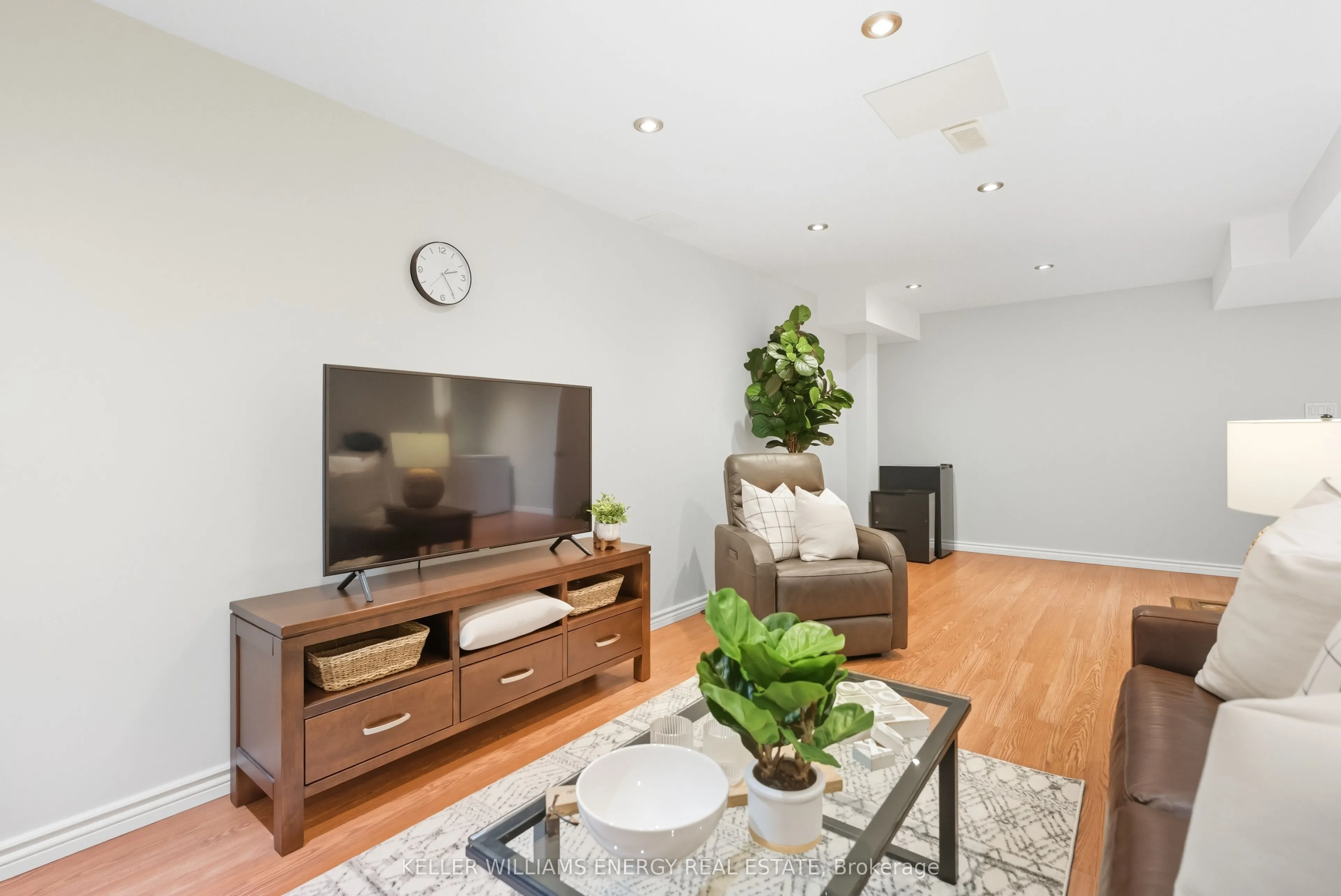 47 Scepter Place