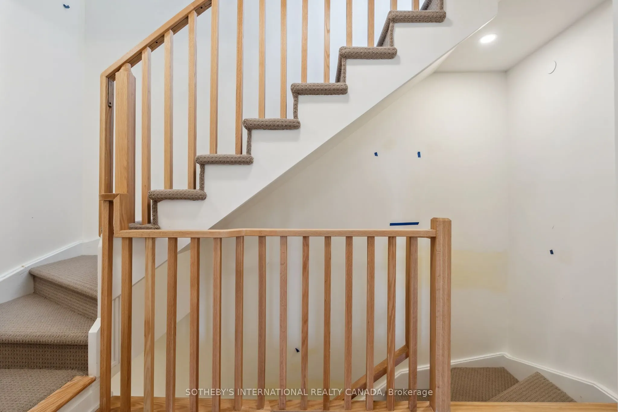 1695 Dersan Street, #204