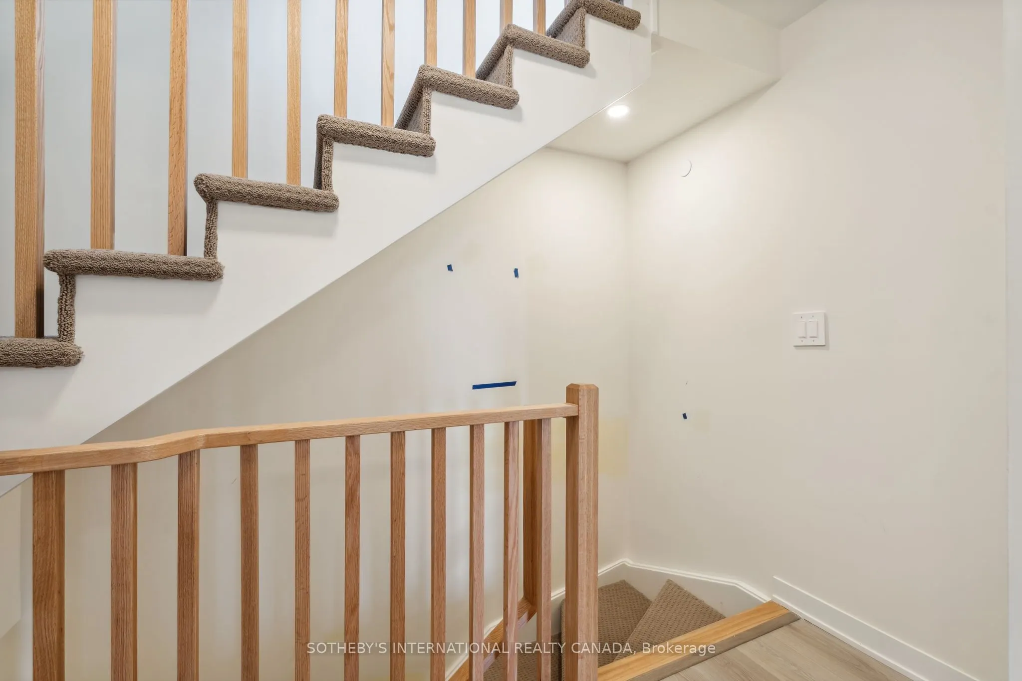 1695 Dersan Street, #204