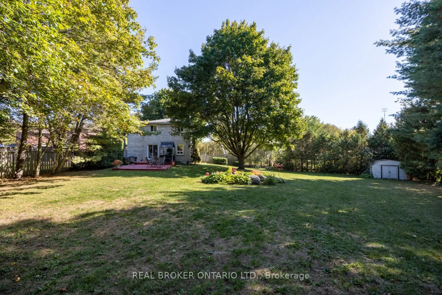 6 Andrew Court