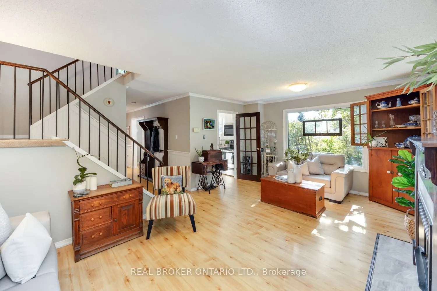 6 Andrew Court