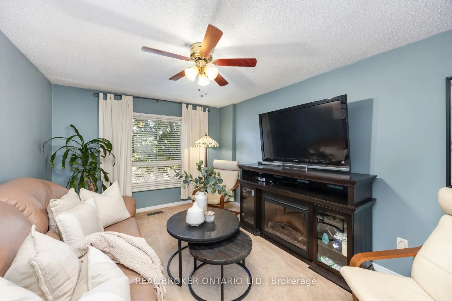6 Andrew Court